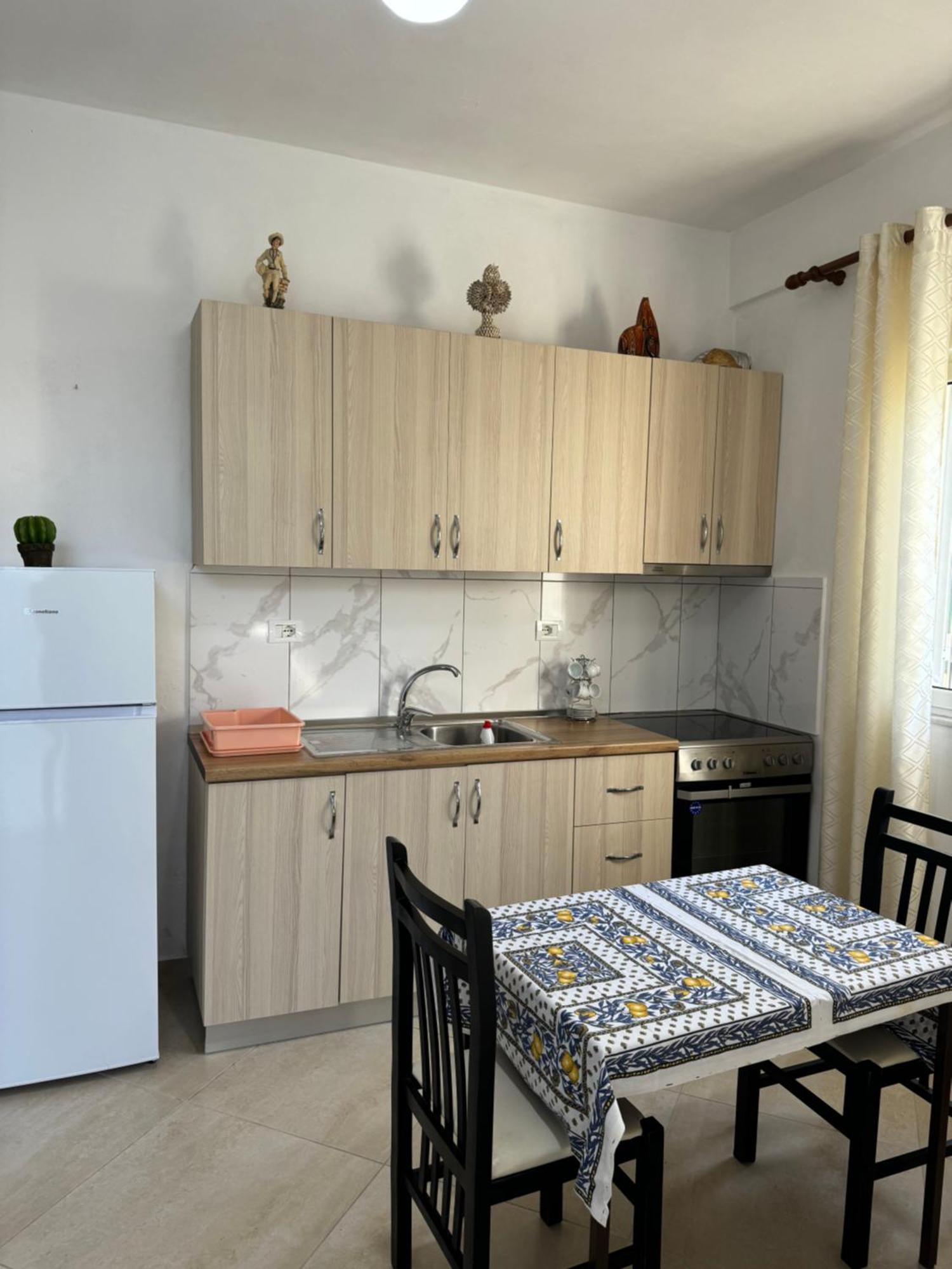 Holiday Apartments Дуррес Экстерьер фото